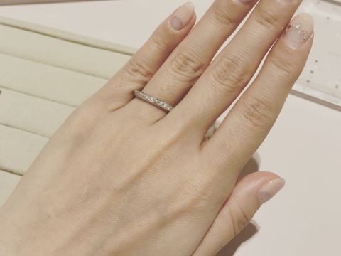 【TRECENTI(トレセンテ)の口コミ】 ハーフエタニティのような、ダイヤが並んでいるもので探していたので、そ…