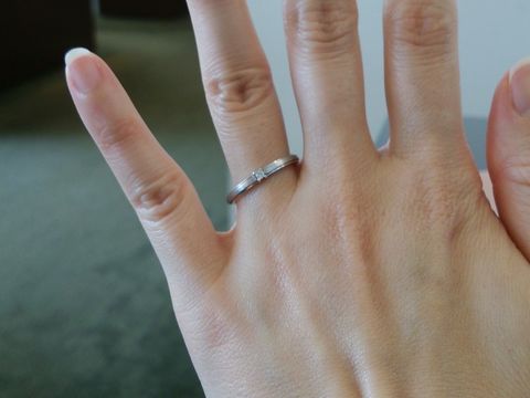 【JEWELRY  KAMATA(ジュエリーかまた)の口コミ】 シンプルでスタイリッシュなデザインのリングだと思います。なおかつ金属…