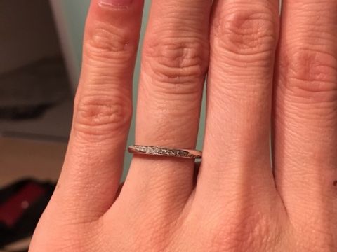 【銀座ダイヤモンドシライシの口コミ】 自分から見てキラキラするのはよくありますが、相手側からダイヤモンドが…