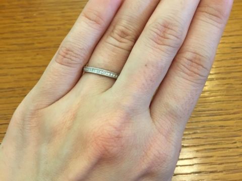 【アネリディギンザ(ANELLI DI GINZA)の口コミ】 結婚指輪にしては派手かなと思っていたのですが、憧れもあったエタニティ…