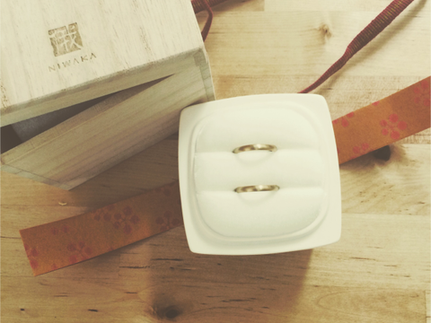 【俄(にわか)の口コミ】 とにかく着け心地がいい感じがしました。色味も日本人の肌にしっくりくる…