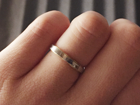 【ケイウノ ブライダル(K.UNO BRIDAL)の口コミ】 着けてみて一番ほっそりして見えたのがこれでした。
ほっそり見えるのは縁…