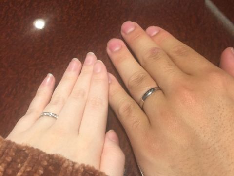 【JEWELRY  KAMATA(ジュエリーかまた)の口コミ】 キラキラとした輝きに目を奪われました。シンプルなデザインを求めて探し…