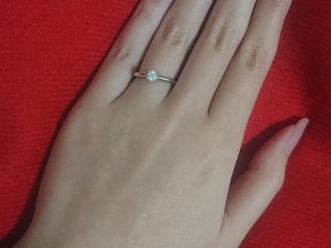 【カルティエ(Cartier)の口コミ】 夫に一番似合うと言われました。シンプルですが、ダイヤモンドの存在感が…