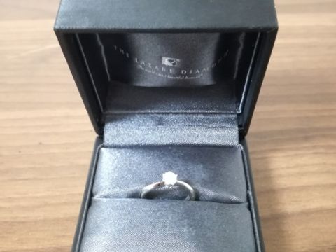 【ラザール ダイヤモンド(LAZARE DIAMOND)の口コミ】 彼と二人で見に行って購入を決めました。
店員さんがおすすめしてくれたも…