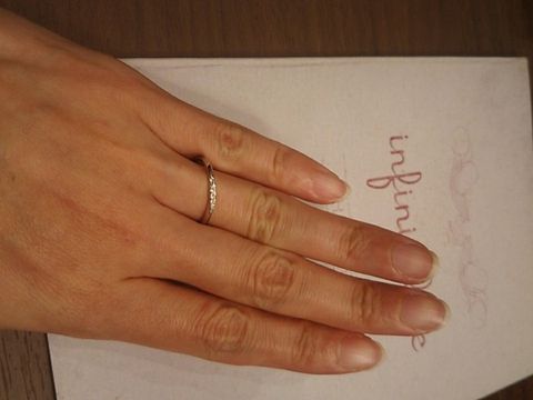 【infinitylove(インフィニティラヴ)の口コミ】 ストレートタイプのシンプルな指輪を探して、地味すぎず、派手過ぎずでち…