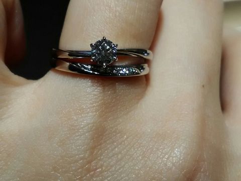 【俄(にわか)の口コミ】 たくさんの中から自分達の雰囲気に合うものをいくつか並べて迷いました。…