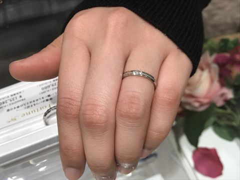 【PILOT BRIDAL(パイロットブライダル)の口コミ】 文具メーカーのパイロットが出しているブライダルリングで、試着させてい…