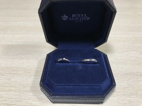 【ROYAL ASSCHER(ロイヤル・アッシャー)の口コミ】 婚約指輪がロイヤルアッシャーのものだったので、同じブランドがいいと2人…