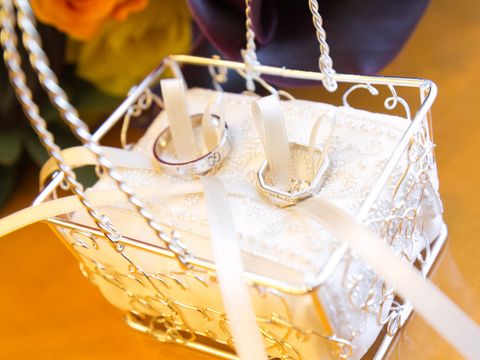 【グッチ(GUCCI)の口コミ】 角が四角く、8角形になっている個性的なデザインがとても可愛くて、人とあ…