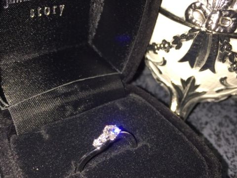 【JEWELRY  KAMATA(ジュエリーかまた)の口コミ】 先に決めていた結婚指輪の
デザインとぴったりはまったので
即決でした！…