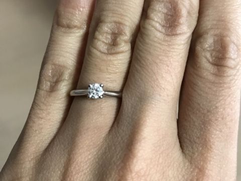 【カルティエ(Cartier)の口コミ】 すごくシンプルで、かつ上品なカルティエのデザインが気に入っていて、婚…