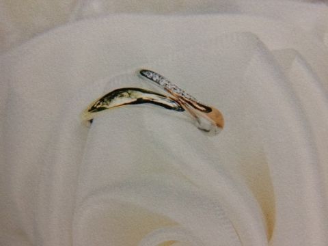 【GALA JEWELRY(ガラジュエリー)の口コミ】 プラチナオンリーの色味は何となく似合わず、プラチナ+ゴールドのコンビに…