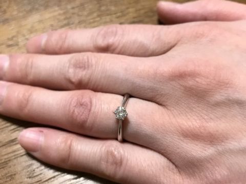 【銀座ダイヤモンドシライシの口コミ】 シンプルな一つ石デザインにこだわって探していました。色々行きましたが…