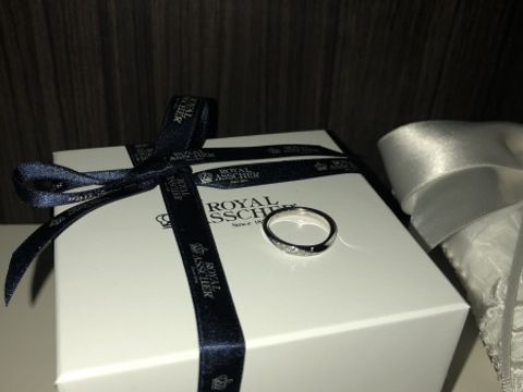 【ROYAL ASSCHER(ロイヤル・アッシャー)の口コミ】 デザインのイメージのない状態で探しに来ました。毎日着けたいけど出掛け…