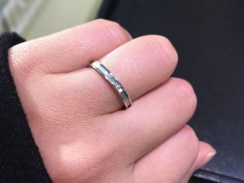 【PILOT BRIDAL(パイロットブライダル)の口コミ】 シンプルなものからダイヤでキラキラなものまで、いろいろなデザインの指…