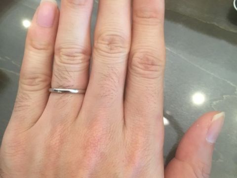 【JEWELRY  KAMATA(ジュエリーかまた)の口コミ】 安い！が、しっかりプラチナです。
ツヤがあり、かなり目立つ感じかします…