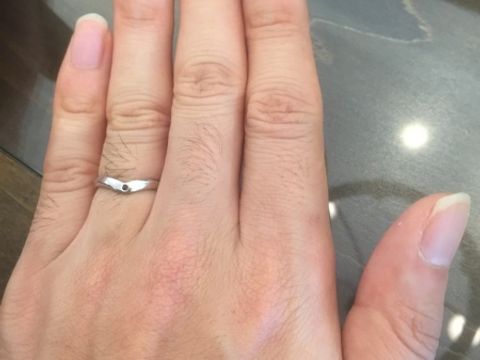 【JEWELRY  KAMATA(ジュエリーかまた)の口コミ】 プレーンタイプのありがちな物より、ダイヤが入っているので、目立つ感じ…