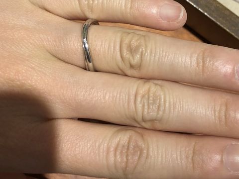 【TRECENTI(トレセンテ)の口コミ】 複数の店舗を見て回りましたが、この指輪が一番付け心地がよかったです。…