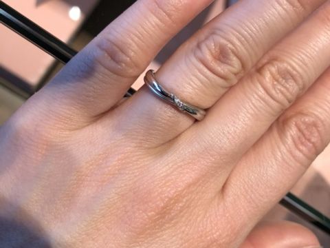 【I's stone(アイズストーン)の口コミ】 私は結婚指輪はダイヤモンドがたくさんついているものより、なるべくシン…