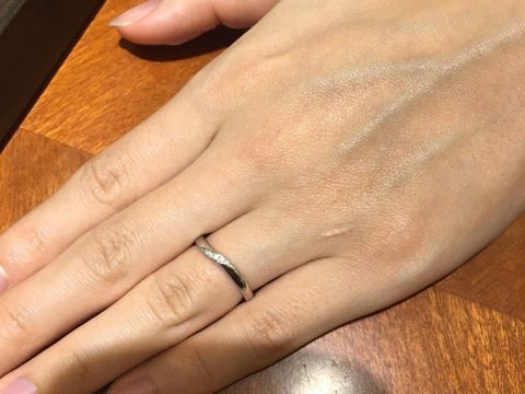 【TRECENTI(トレセンテ)の口コミ】 シンプルだけど、ダイヤモンドが着いていて可愛いところがオススメです。…