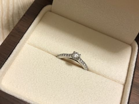 【Ponte Vecchio(ポンテヴェキオ)の口コミ】 あまり婚約指輪に費用をかけたくなかったのですが、たまたま義母が指輪を…