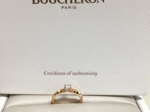 【ブシュロン(BOUCHERON)の口コミ】 結婚指輪をBOUCHERONでペアで揃えたく、婚約指輪もそれに合わせて探してい…