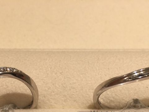 【ANELLI DI GINZA PROPOSTA(アネリディギンザ プロポスタ)の口コミ】 デザインがとても可愛かったです。太すぎず細すぎずちょうどよく繊細なデ…