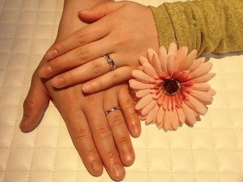【JEWELRY  KAMATA(ジュエリーかまた)の口コミ】 フルオーダーで2人で考えて作れるところが決め手でした。
色々なブランド…
