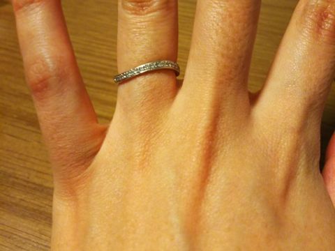 【STAR JEWELRY(スタージュエリー)の口コミ】 何年たってもさびたりしない、耐久性のある長持ちする指輪がいいなと漠然…