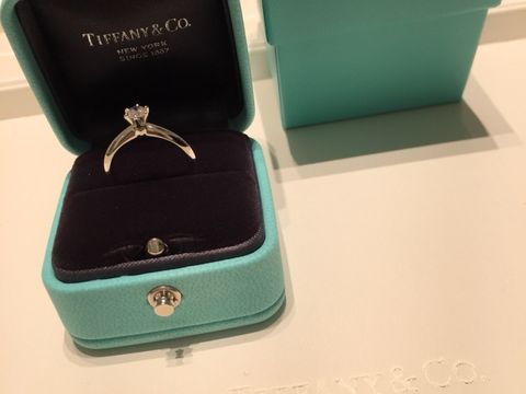 【ティファニー(Tiffany & Co.)の口コミ】 婚約指輪は、ティファニーセッティングと決めていましたがせっかくなので…