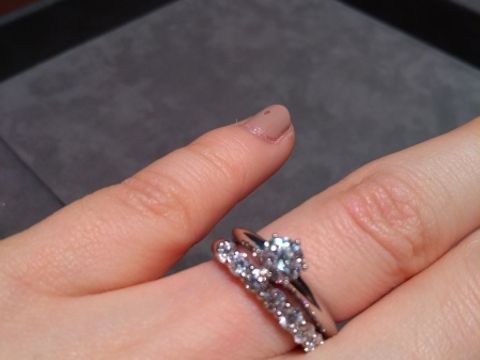 【ティファニー(Tiffany & Co.)の口コミ】 ティファニーの婚約指輪で一粒ダイヤで0.5カラット以上のものを探していま…