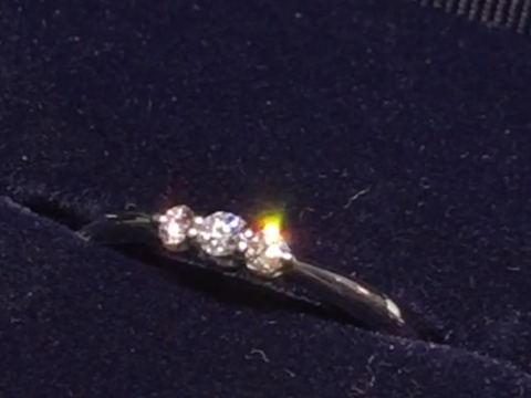 【銀座ダイヤモンドシライシの口コミ】 結婚してからも使えるちょっとお洒落な指輪という印象で、非常に使い勝手…