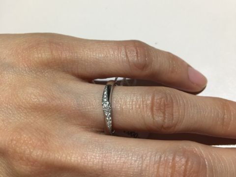 【TRECENTI(トレセンテ)の口コミ】 双子ダイヤという、一つのダイヤを二つにしてそれぞれのリングに着ける事…