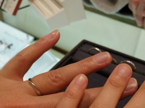 【THE KISS(ザ・キッス)の口コミ】 ディズニープリンセスのシンデレラをテーマにしている指輪でシンプルなVラ…