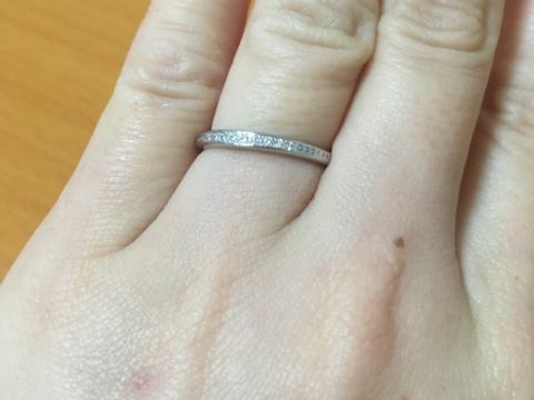 【エクセルコダイヤモンド(EXELCO DIAMOND)の口コミ】 一目惚れでした。たくさん見せていただきましたが、デザインがデクレッシ…