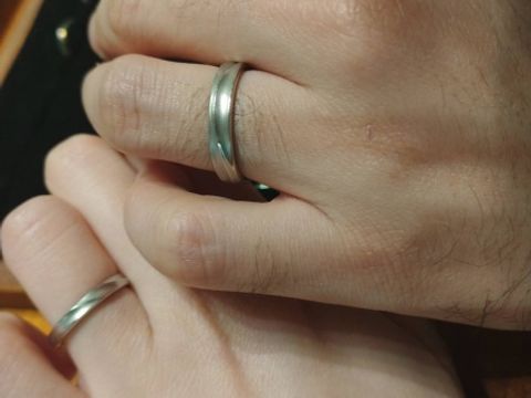 【SORA(ソラ)の口コミ】 付け心地とデザインです。
素敵なデザインが多く、試着しながら沢山迷いま…