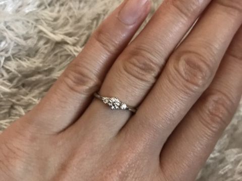 【銀座ダイヤモンドシライシの口コミ】 店舗に初めて行ったときは何もデザイン考えずに行ったのですが、たくさん…