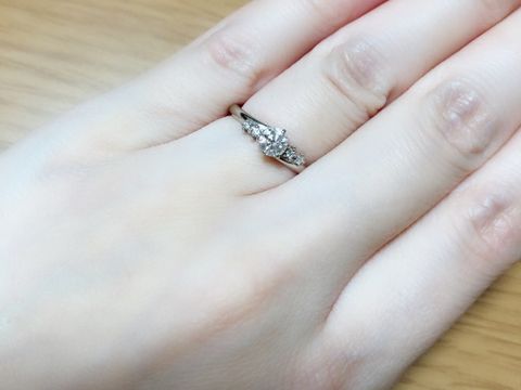 【LUCIE(ルシエ)の口コミ】 婚約指輪は主人が選んでくれたものなので決め手とは少し違いますが結婚指…