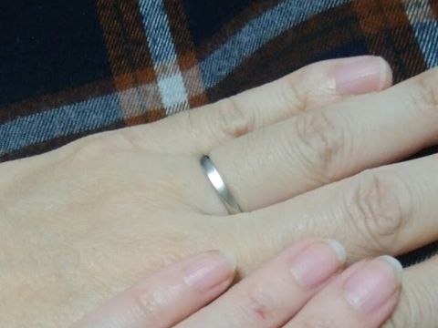 【ヴァンドーム青山(VENDOME AOYAMA)の口コミ】 光沢のある指輪がなかなか指に馴染まず、いくつかの店舗を回っていたとき…