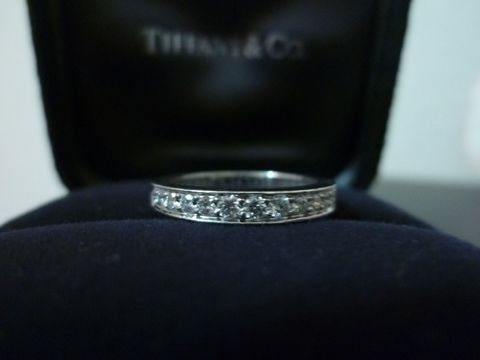 【ティファニー(Tiffany & Co.)の口コミ】 プラチナの傷が目立ってくると輝きがなくなってしまうのが嫌だったので、…