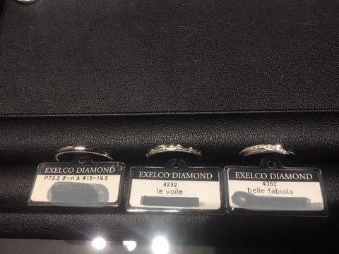 【エクセルコダイヤモンド(EXELCO DIAMOND)の口コミ】 カタログで見た時からデザインに魅かれていました。実際に付けてみて良い…
