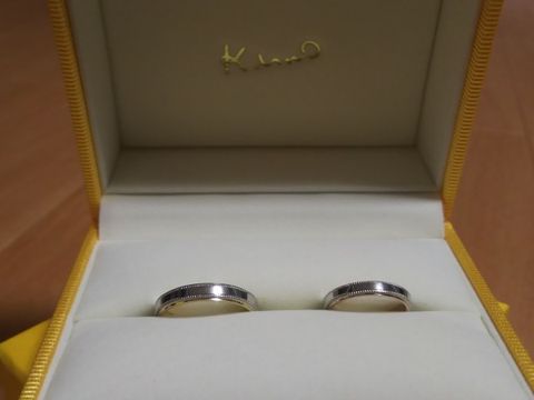 【ケイウノ ブライダル(K.UNO BRIDAL)の口コミ】 プラチナとPG・YGのコンビネーションが珍しく、指輪の幅もしっかりあった…