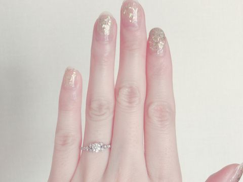 【AHKAH(アーカー)の口コミ】 周りにダイヤが付いているにもかかわらず、派手になり過ぎないデザインが…