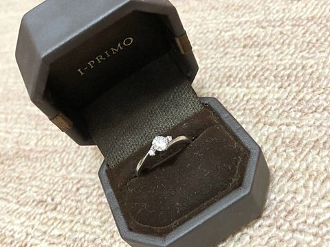 【アイプリモ(I-PRIMO)の口コミ】 シンプルで可愛いデザインが好みと店員さんに伝えると、何種類か出してい…