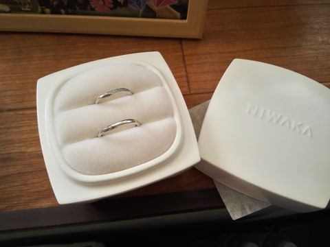 【俄(にわか)の口コミ】 婚約指輪のセットリングである水鏡を最初は購入しようと思っていましたが…