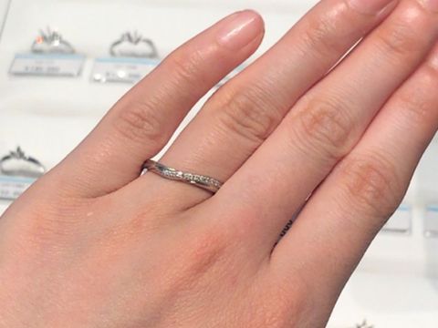 【銀座ダイヤモンドシライシの口コミ】 ダイヤモンドの品質がとても良く、輝きが綺麗でした。国内初めてのブライ…