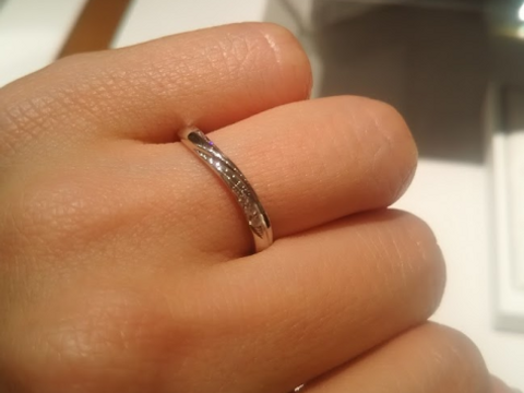【銀座ダイヤモンドシライシの口コミ】 ダイヤがすごく綺麗で、たくさんついていて、華やかな感じもありつつ繊細…