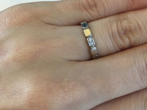 【シャネル(CHANEL)の口コミ】 結婚指輪はデザイン性のあるものにしようと思い、出会ったのがこの指輪で…
