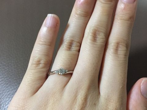 【アイプリモ(I-PRIMO)の口コミ】 とにかくデザインです！もっとダイヤの大きさを大きくすればよかったと後…